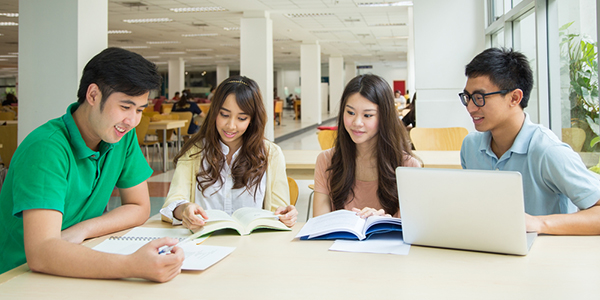 「先輩に喜んでもらおう！」　追いコンで何をしたら良い？