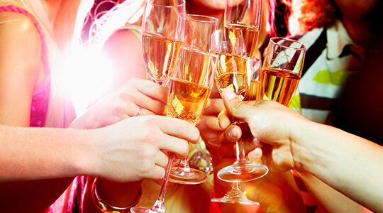 クリスマスパーティーを盛り上げるお手軽ゲーム3つ