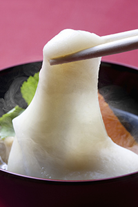 香川は白味噌にあんこ入りの餅？　全国の色々なお雑煮