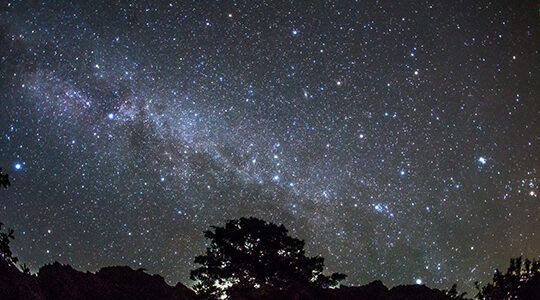 【秋の天体観測のススメ】秋にしか見られない星座を楽しむ！