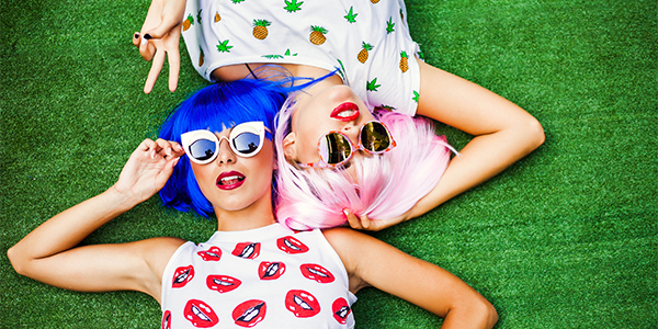 【オリジナルTシャツのデザイン】唇や手など「体の部位」モチーフ