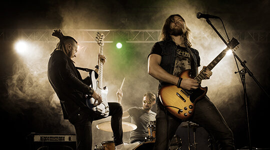 バンド演奏が盛り上がる！　お揃いのオリジナルTシャツを作ろう！