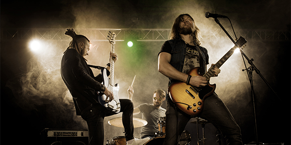 バンド演奏が盛り上がる！　お揃いのオリジナルTシャツを作ろう！