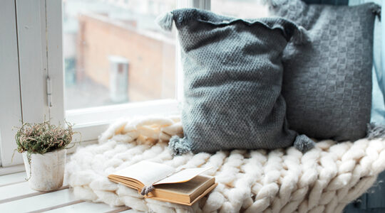 お気に入りクッションにちょっとアレンジ！　オシャレに仕上げるコツ