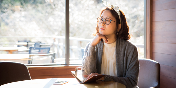 周りと一歩差をつける「バンダナ」を使ったヘアアレンジ3選