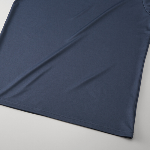 4.4オンスドライスムースリサイクルポリエステルTシャツ